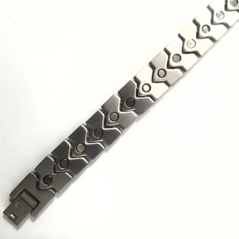 Stainless steel magnetic bracelet‎ 8.5 inches